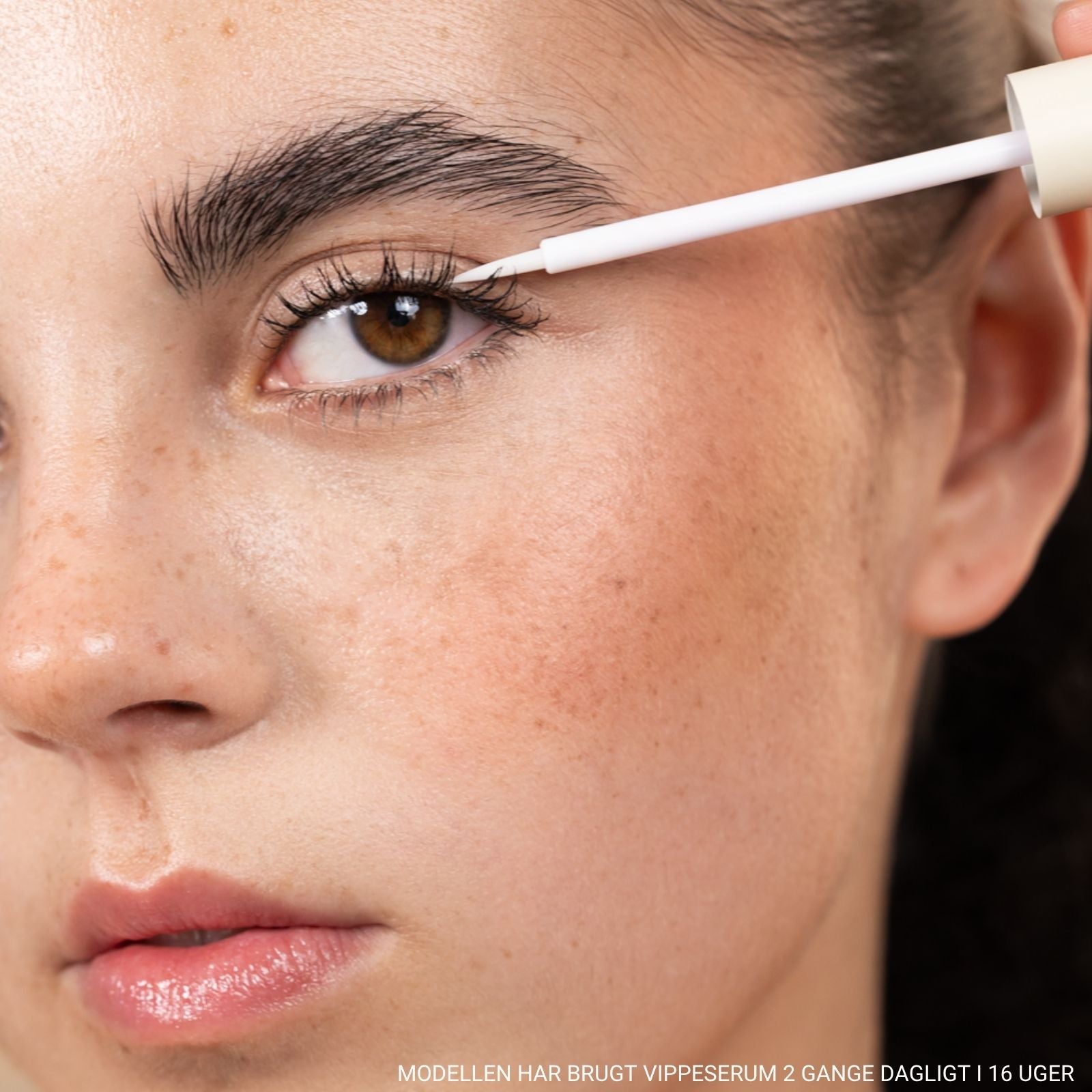 EYELASH GROWTH SERUM WITH SANZI GROWTH COMPLEX™