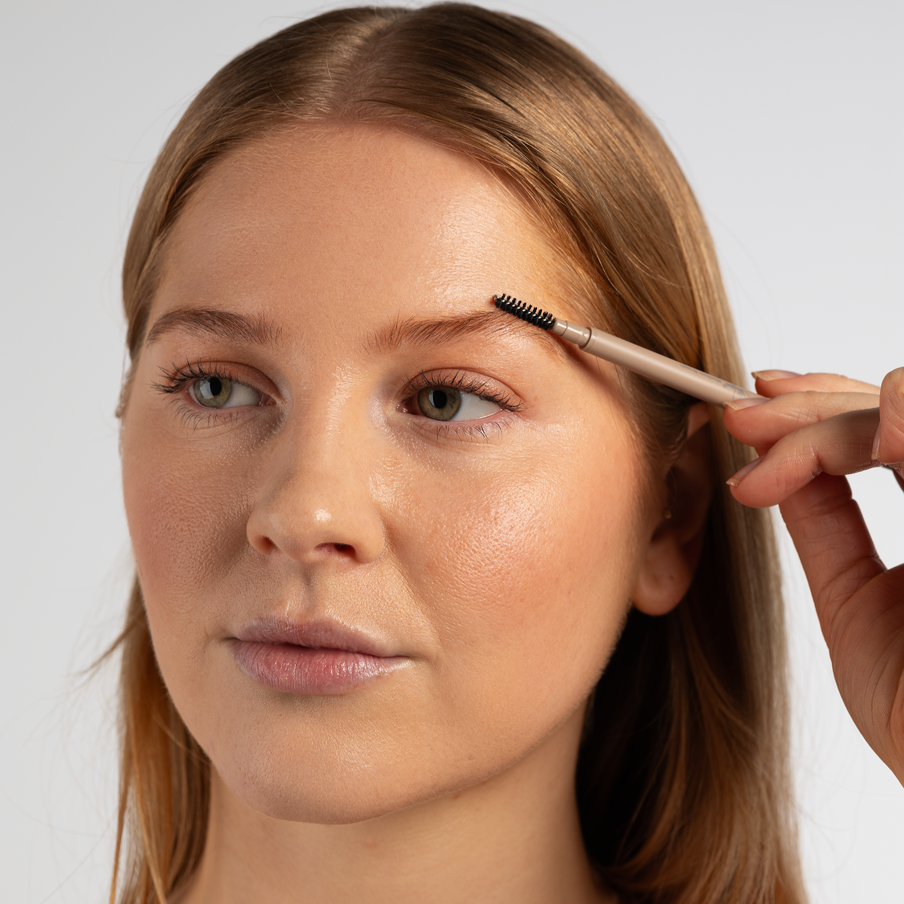 PAKKE: BROW LAMINATION GEL + FORMING MICRO BROW PEN
