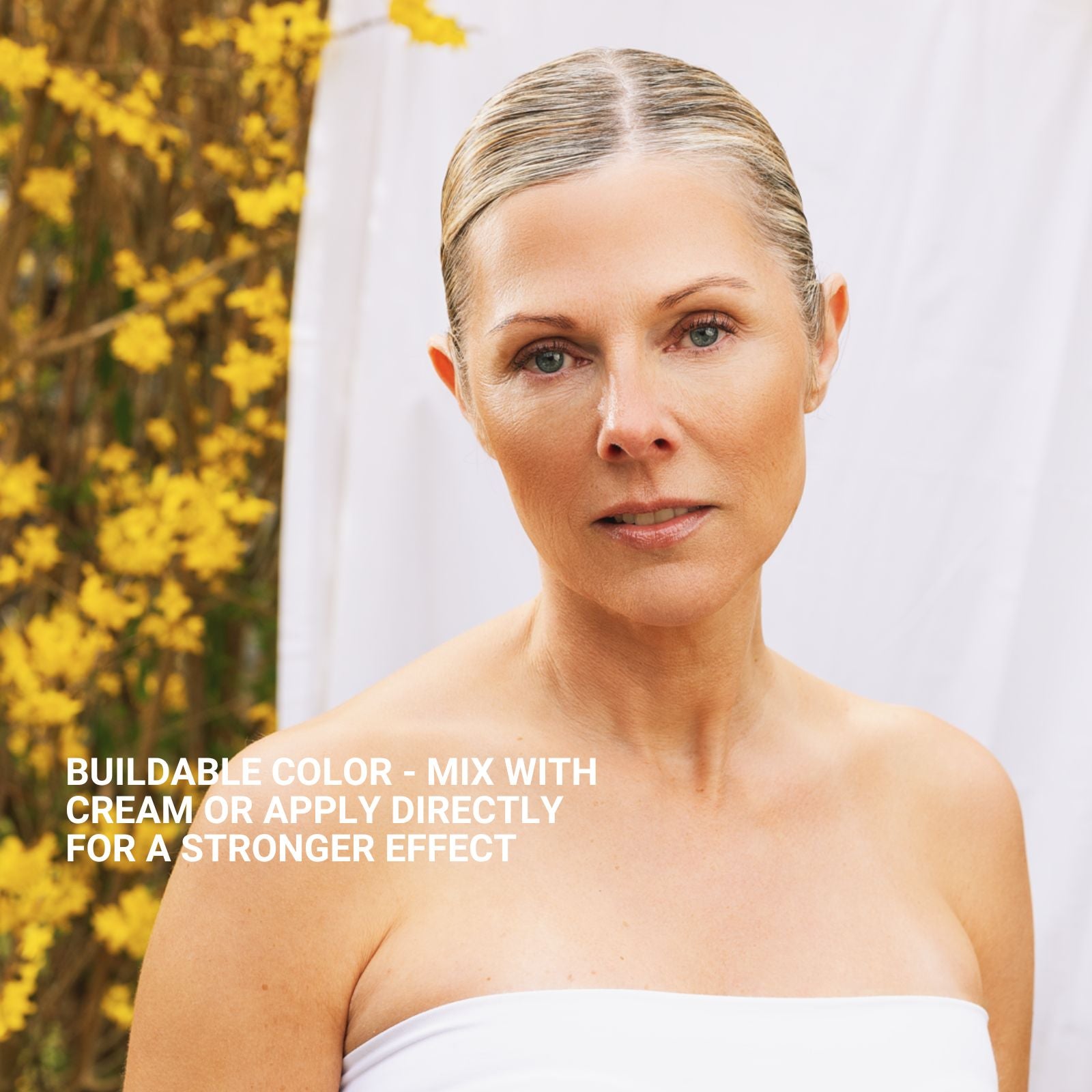 SELF-TANNING SERUM