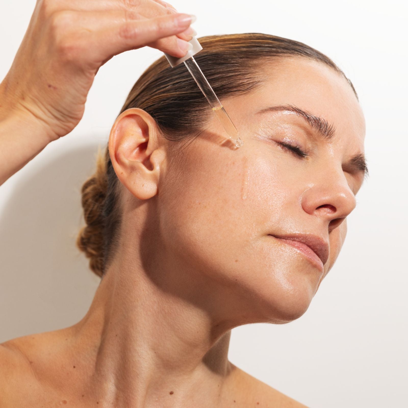 PAKKE: VITAMIN C SERUM 20% + WEEKLY PEEL
