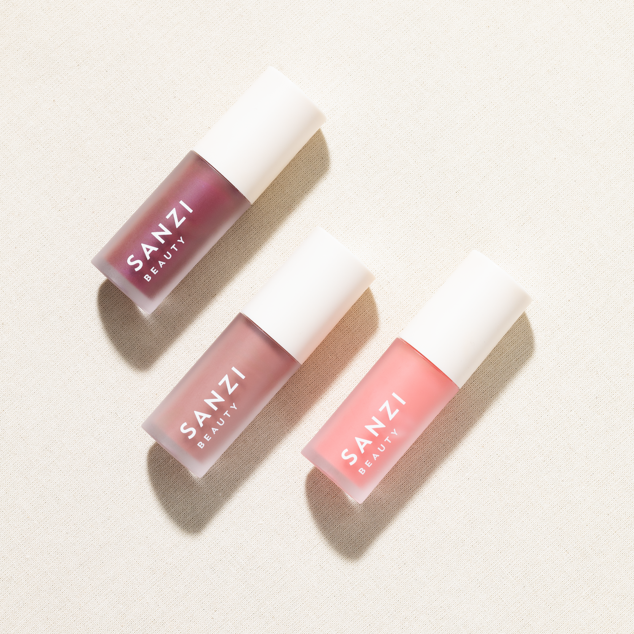 PAKKE: TRIPLE LIP SHEEN