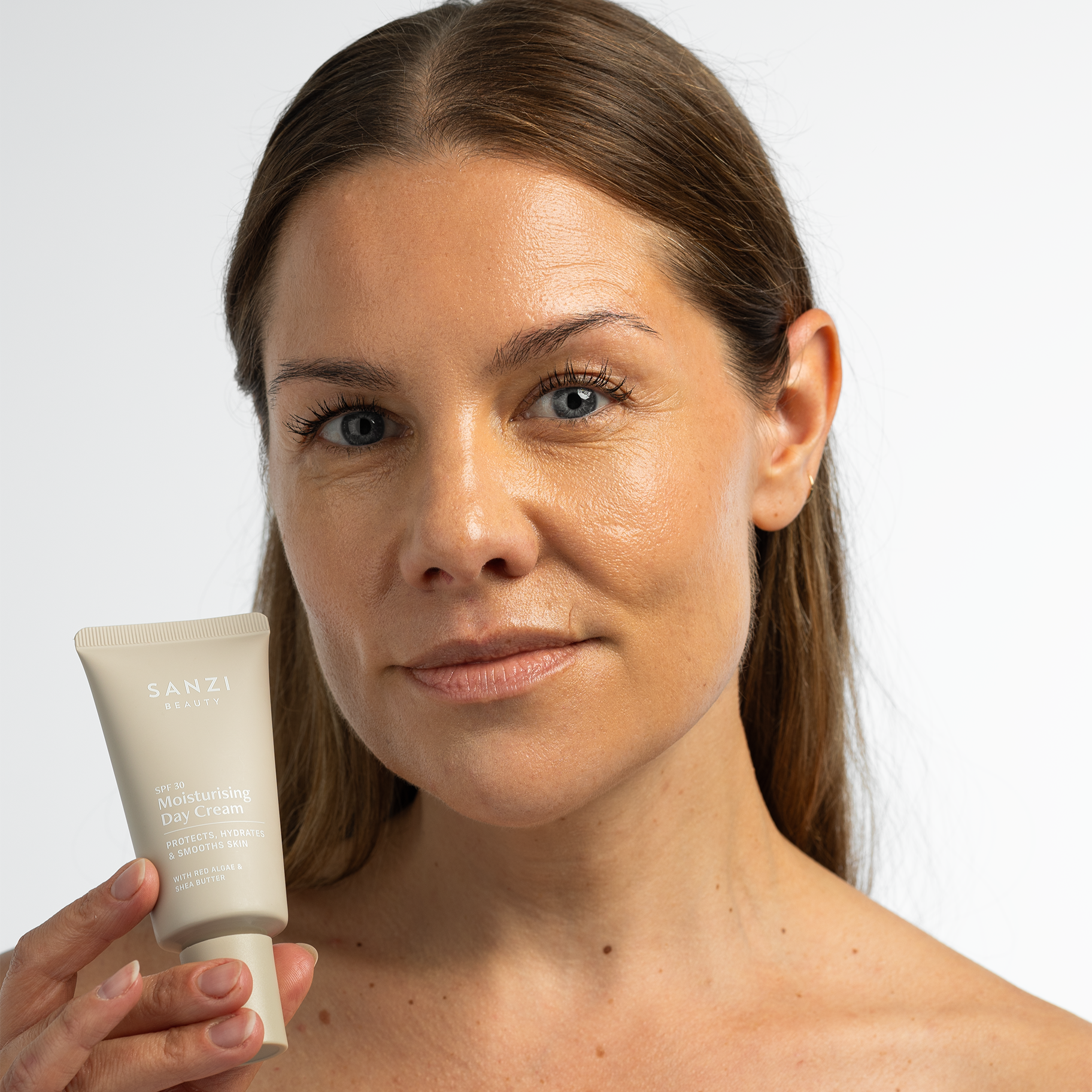 MOISTURIZING DAY CREAM SPF30