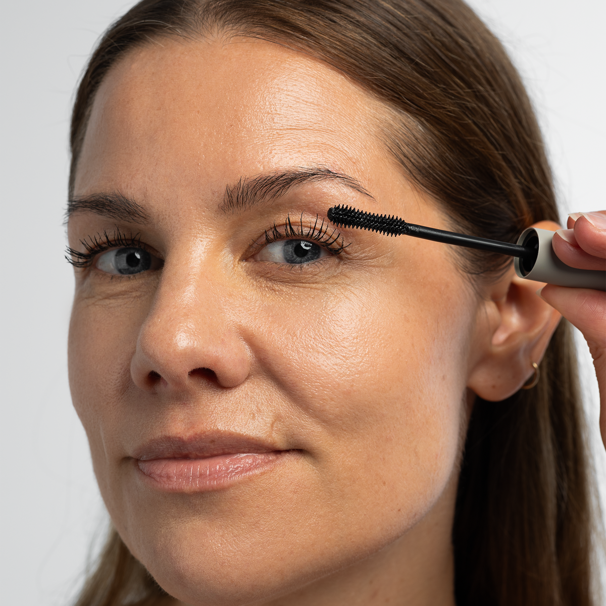 PAKKE: EYELASH GROWTH SERUM WITH SANZI GROWTH COMPLEX™ 5ML + MASCARA VOLUME & CURL WITH EYELASH SERUM (SORT)