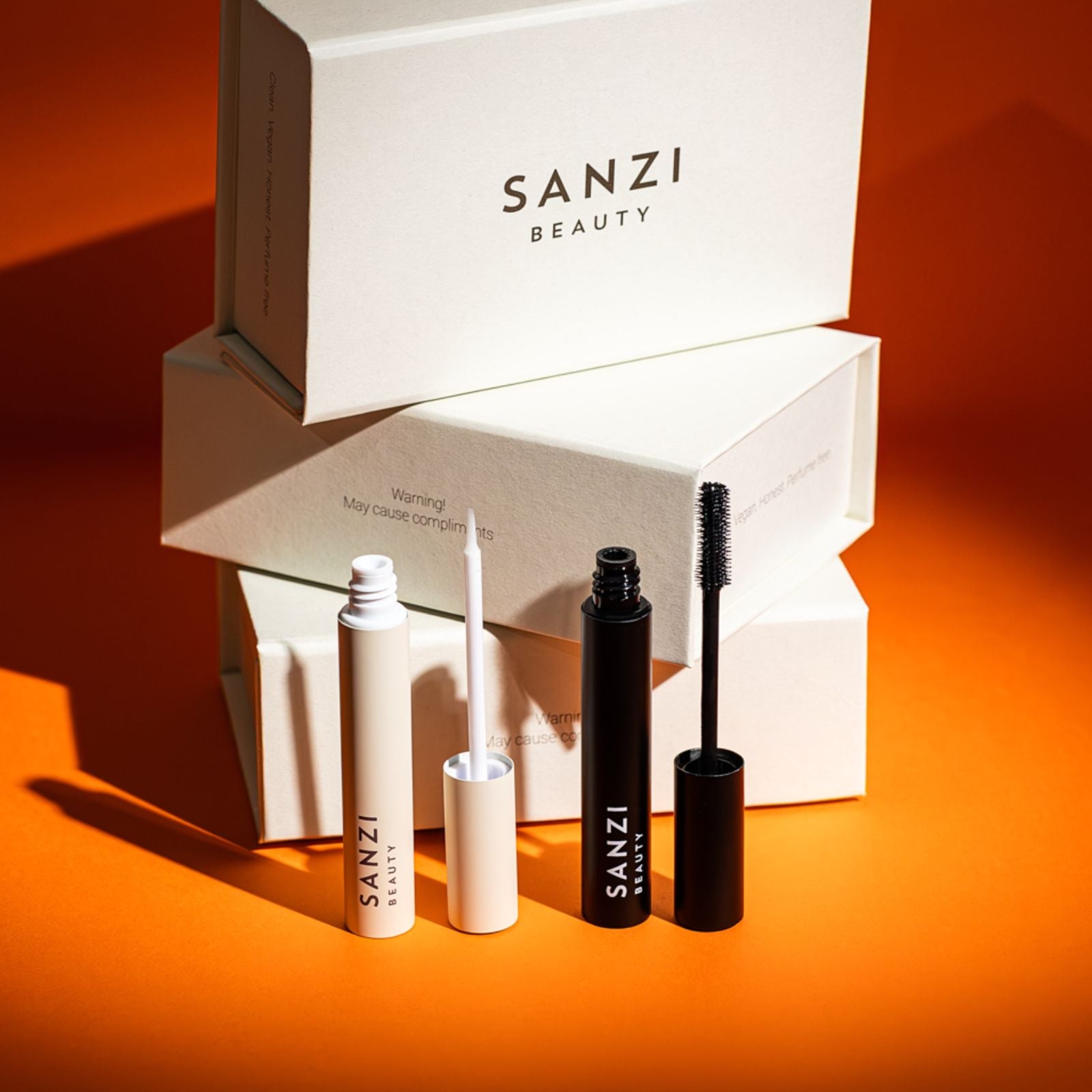 JULEPAKKE: EYELASH GROWTH SERUM + MASCARA EXTRA VOLUME