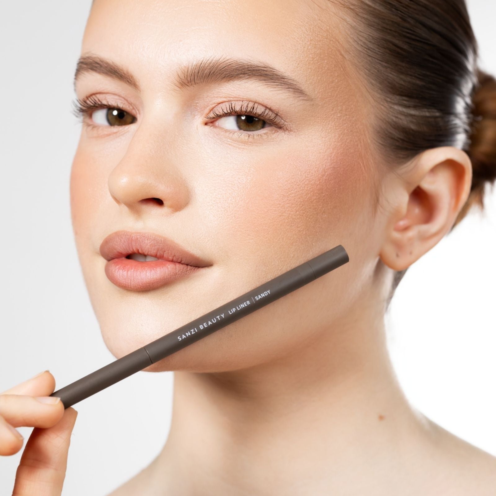 LIP LINER