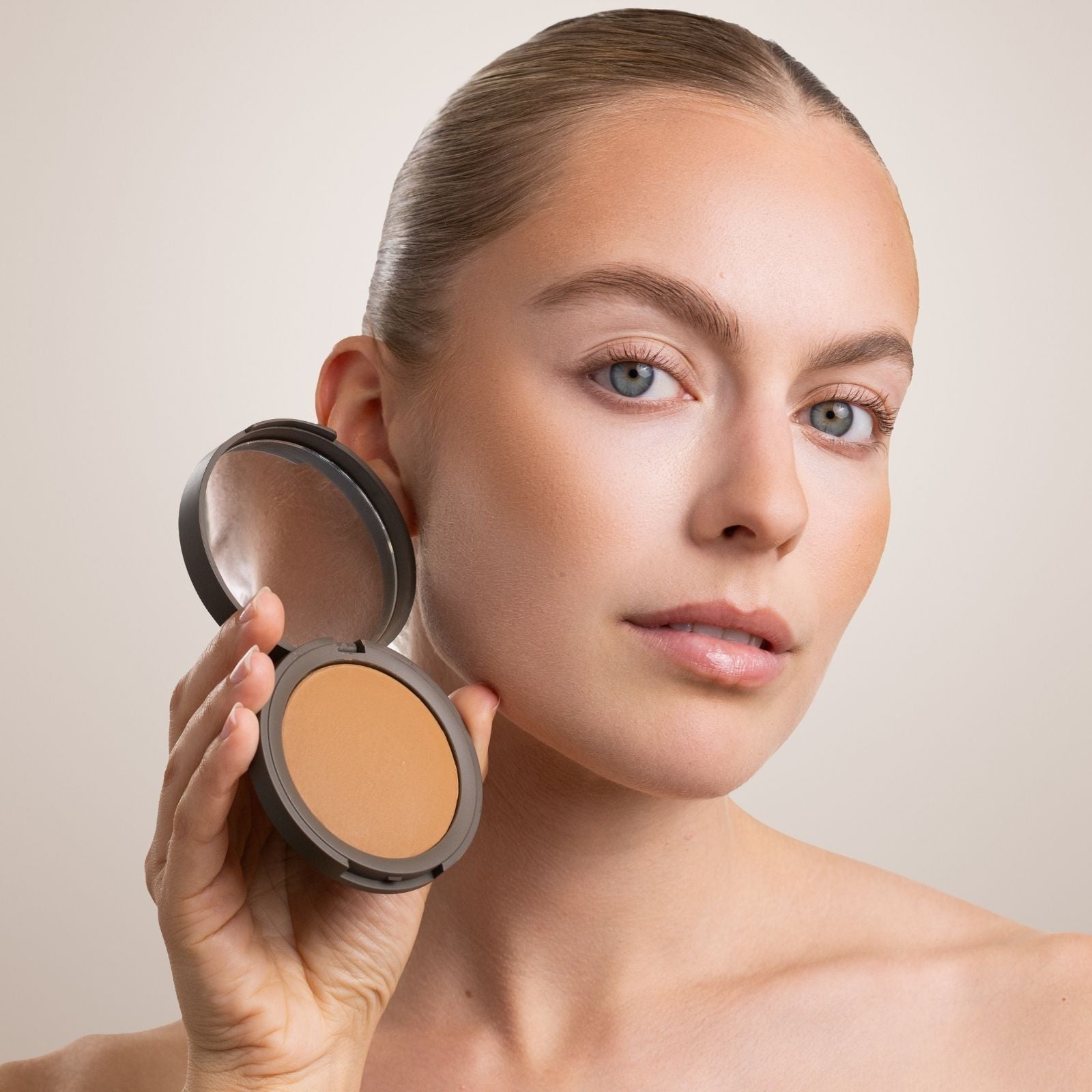 SILKY BAKED POWDER & BRONZER